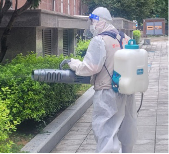 실외 화단 방역 사진